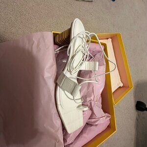 [NEW] Mercedes Castillo Lace-Up Sandals –Cream Croc Print Leather– Size 8B